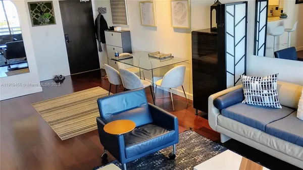 $3,400 | 1500 Bay Road, Unit 1002S, Miami Beach, FL 33139