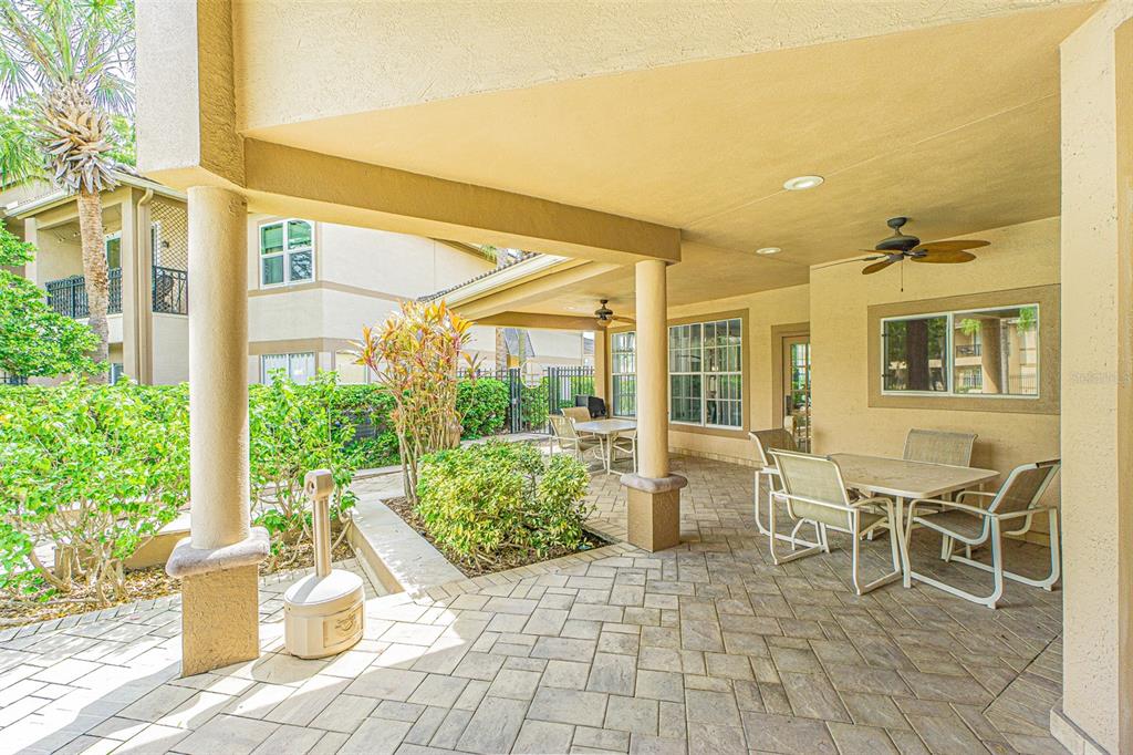 845 Normandy Trace Road Tampa, FL 33602 - Photo 9 of 53