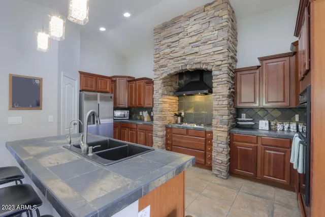 $5,500 | 35914 North 31st Avenue, Phoenix, AZ 85086