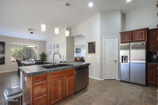 $5,500 | 35914 North 31st Avenue, Phoenix, AZ 85086