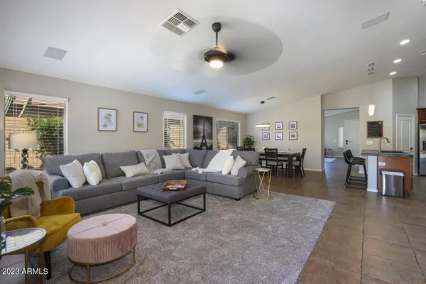 $5,500 | 35914 North 31st Avenue, Phoenix, AZ 85086