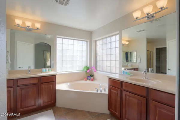 $5,500 | 35914 North 31st Avenue, Phoenix, AZ 85086