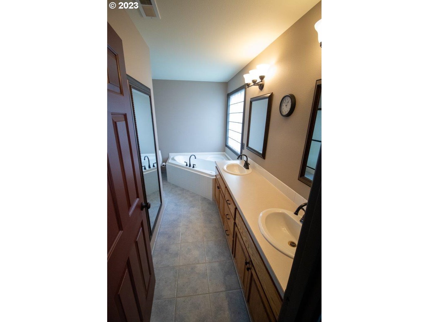 3434 Merryvale Road Eugene, OR 97404 - Photo 16 of 48 Gallery Image 16