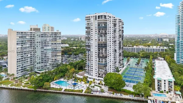 $599,900 | 2333 Brickell Avenue, Unit 2310, Miami, FL 33129