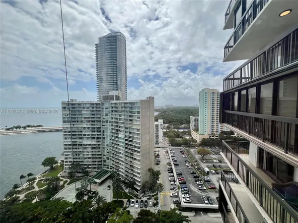 $599,900 | 2333 Brickell Avenue, Unit 2310, Miami, FL 33129