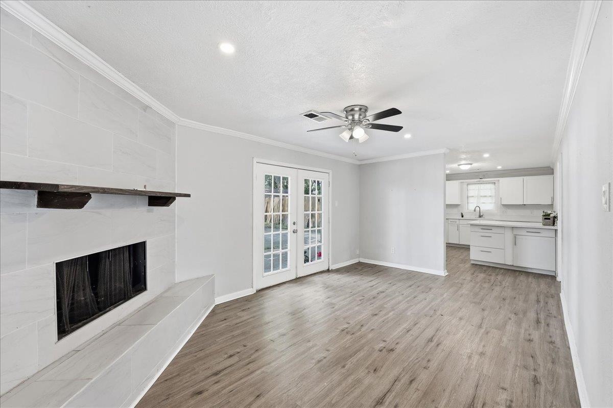 8722 Holmes Road Nederland, TX 77627 - Photo 7 of 38 Gallery Image 7