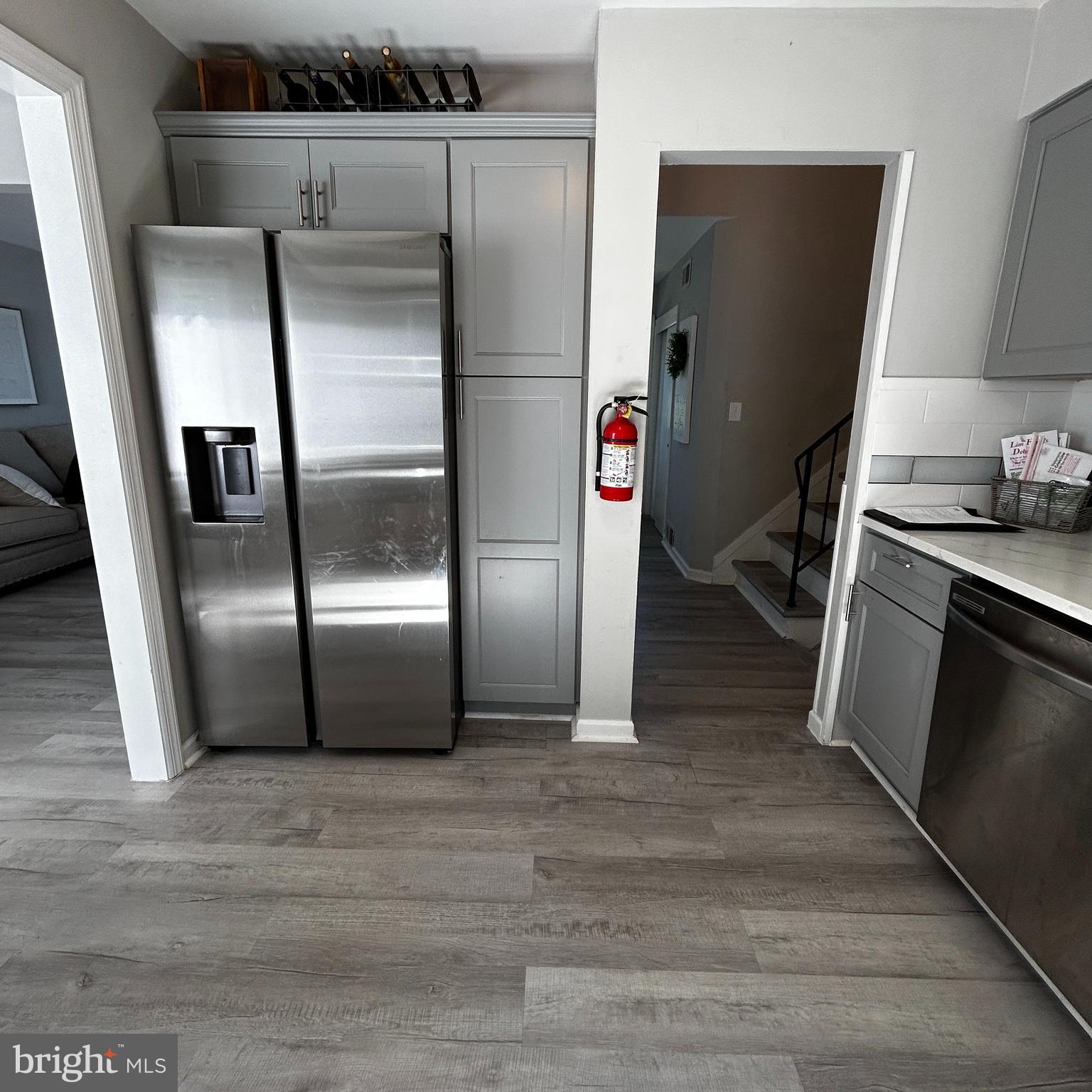 904 Woodlane Road Mount Holly, NJ 08060 - Photo 3 of 27