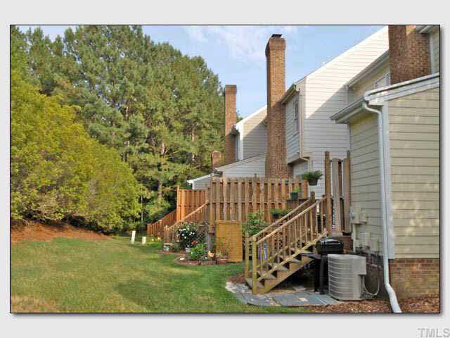 102 Skylark Way Raleigh, NC 27615 - Photo 8 of 10