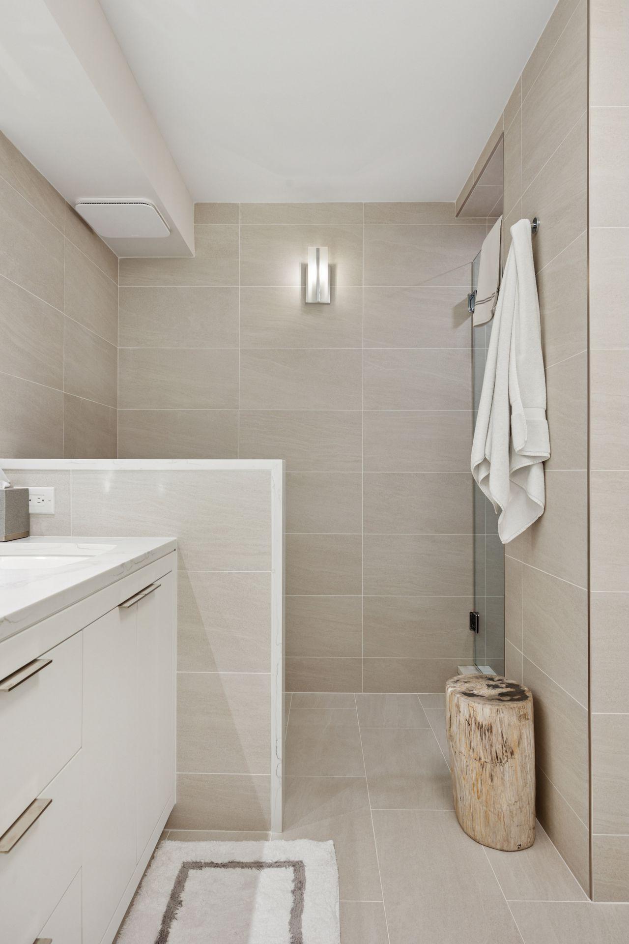 7250 Lewis Ridge Parkway, Unit 116 Edina, MN 55439 - Photo 35 of 46 Gallery Image 35