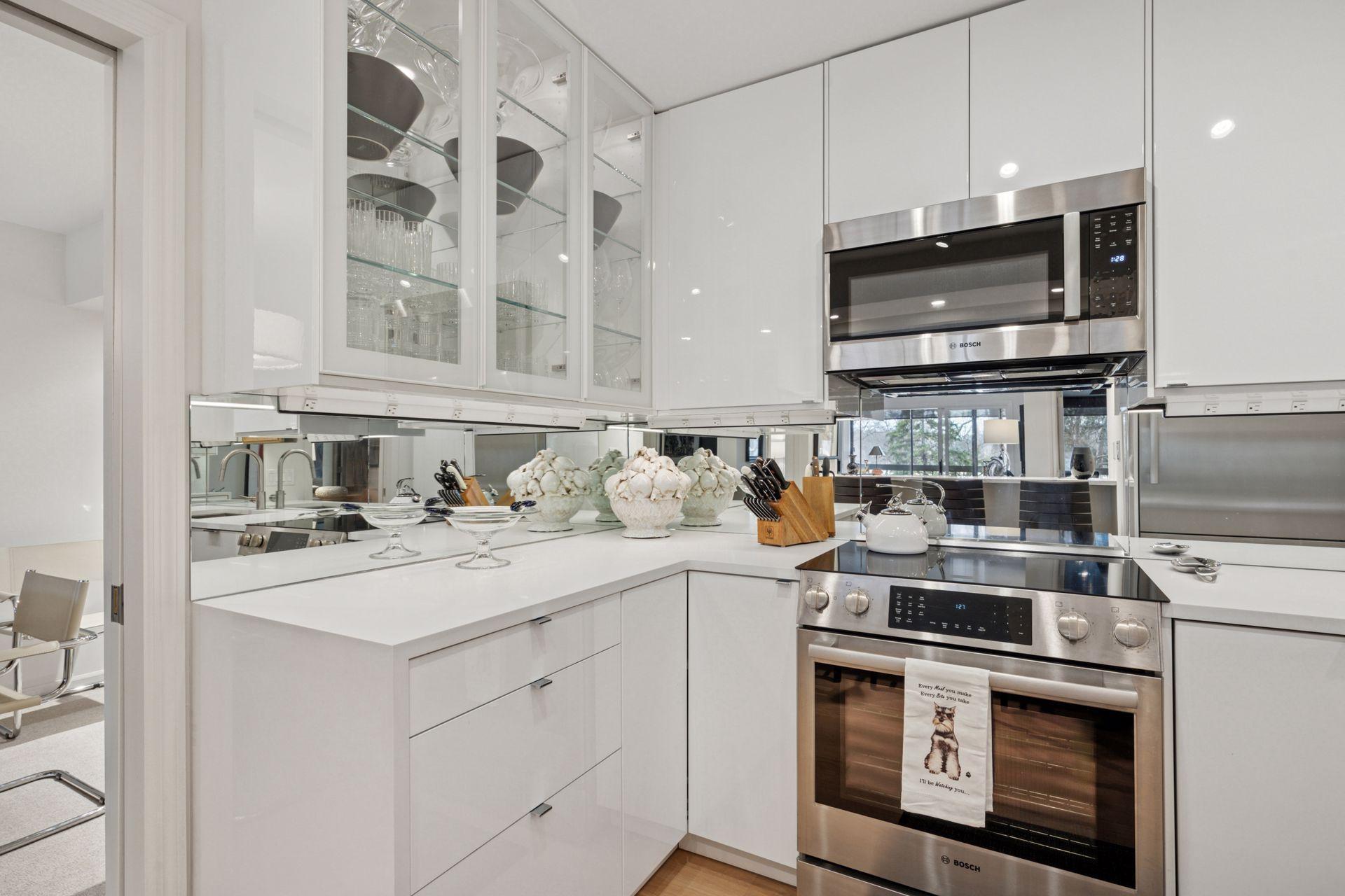 7250 Lewis Ridge Parkway, Unit 116 Edina, MN 55439 - Photo 8 of 46 Gallery Image 8