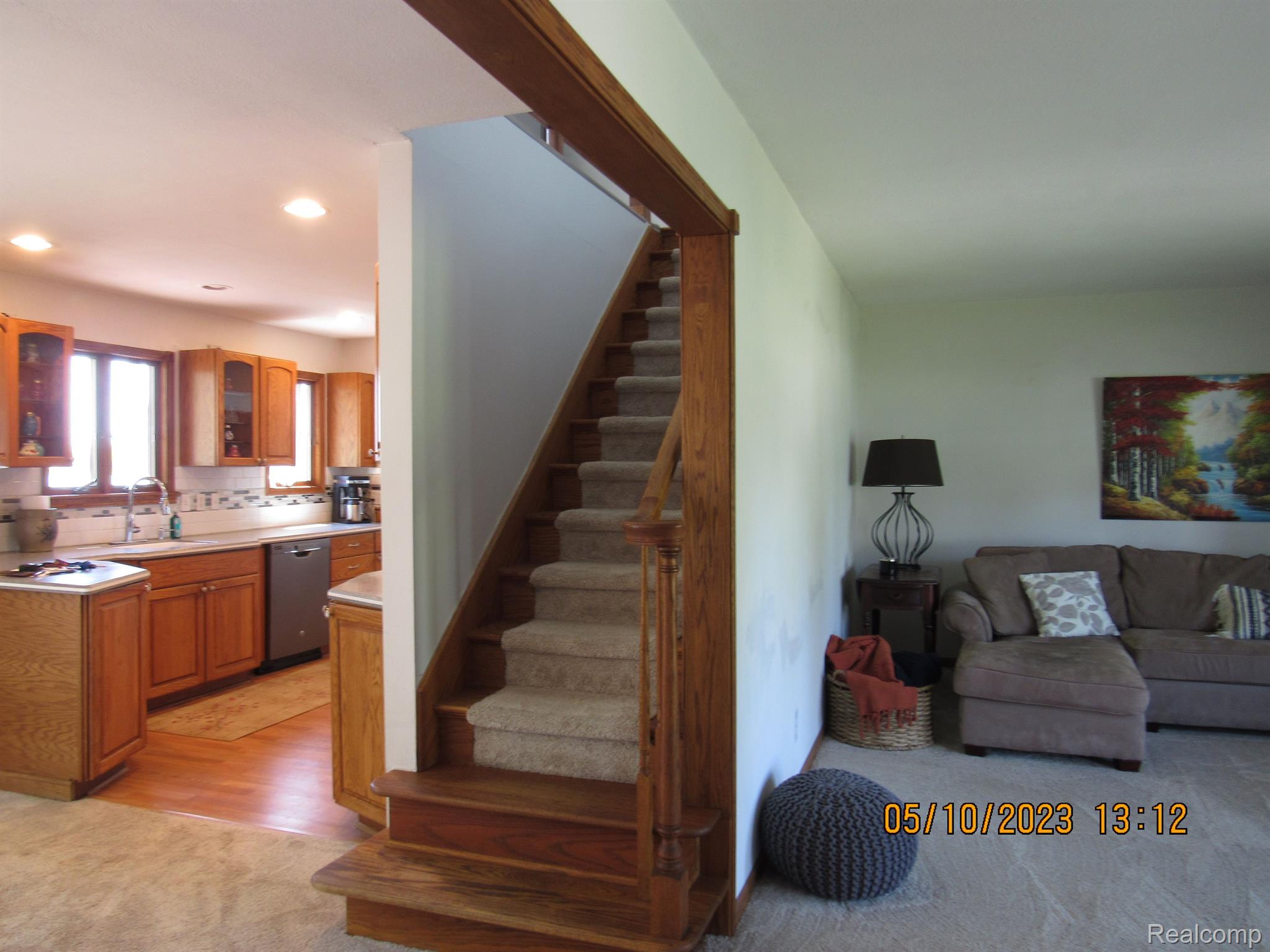 3383 East Rolston Road Fenton, MI 48430 - Photo 27 of 53 Main floor Living room and Kitchen