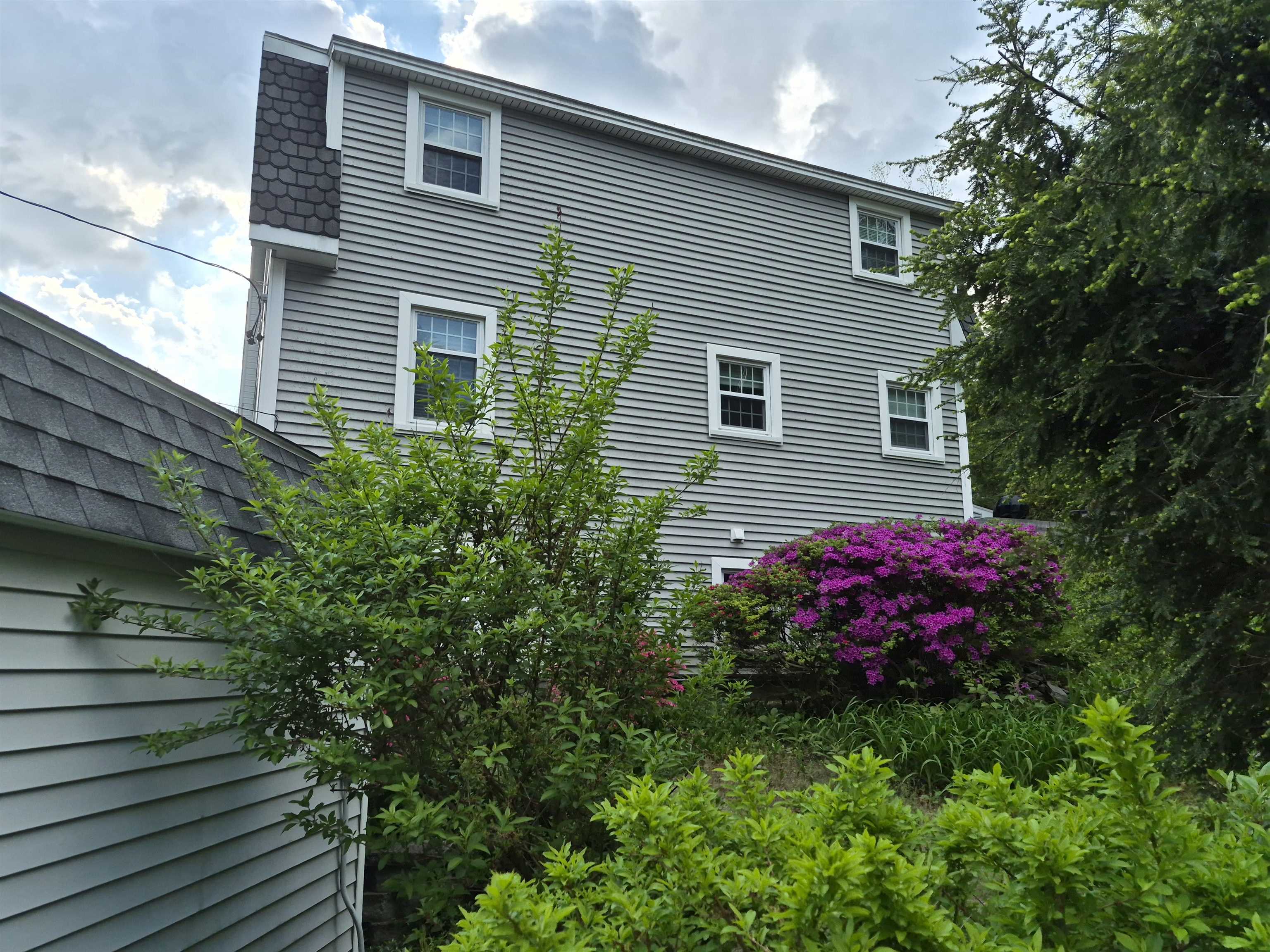 20 Shelburne Road Nashua, NH 03063 - Photo 38 of 41