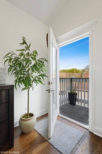 3743 North Ridgeway Avenue Chicago, IL 60618 - Photo 11 of 25