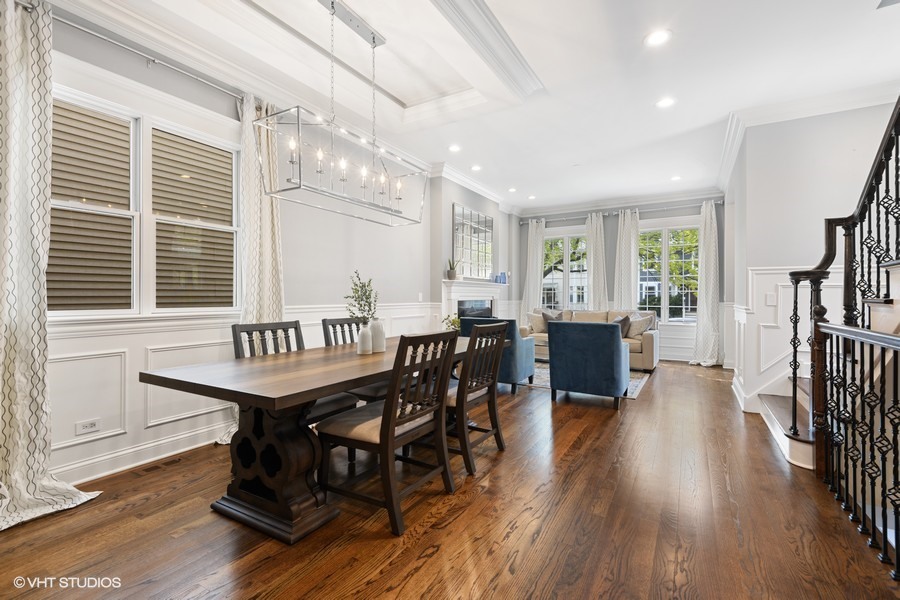 3743 North Ridgeway Avenue Chicago, IL 60618 - Photo 3 of 25