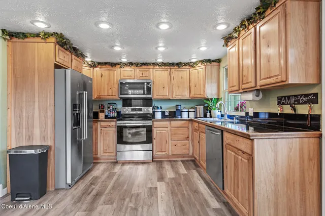 $599,000 | 332841 Highway 2, Newport, WA 99156