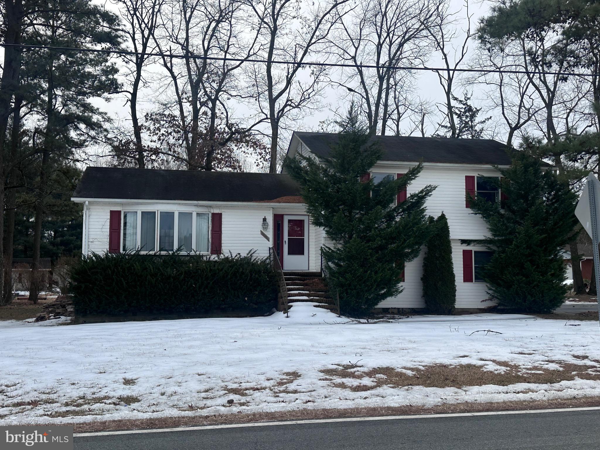 2948 Andrews Lake Road Felton, DE 19943 - Photo 4 of 29 a front view of a house