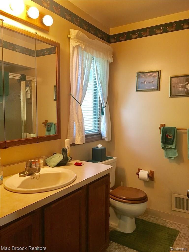 720 North Wixom Road Wixom, MI 48393 - Photo 16 of 19 Photo Sep 27, 6 04 47 PM.jpg