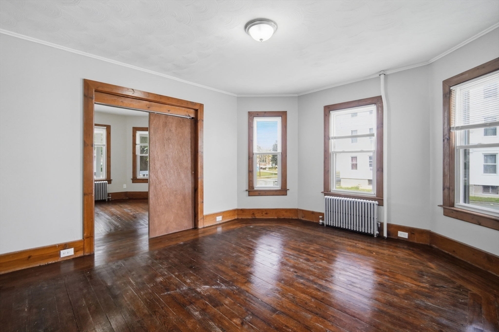 55-57 Oak Street Springfield, MA 01151 - Photo 11 of 20 Gallery Image 11