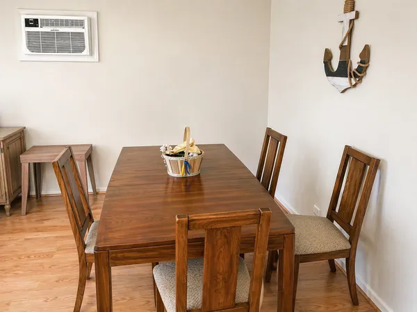 $1,150,000 | 269 7th Street, Wheeling, IL 60090