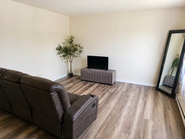 $1,150,000 | 269 7th Street, Wheeling, IL 60090