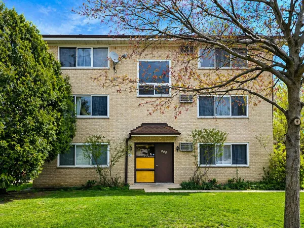 $1,150,000 | 269 7th Street, Wheeling, IL 60090