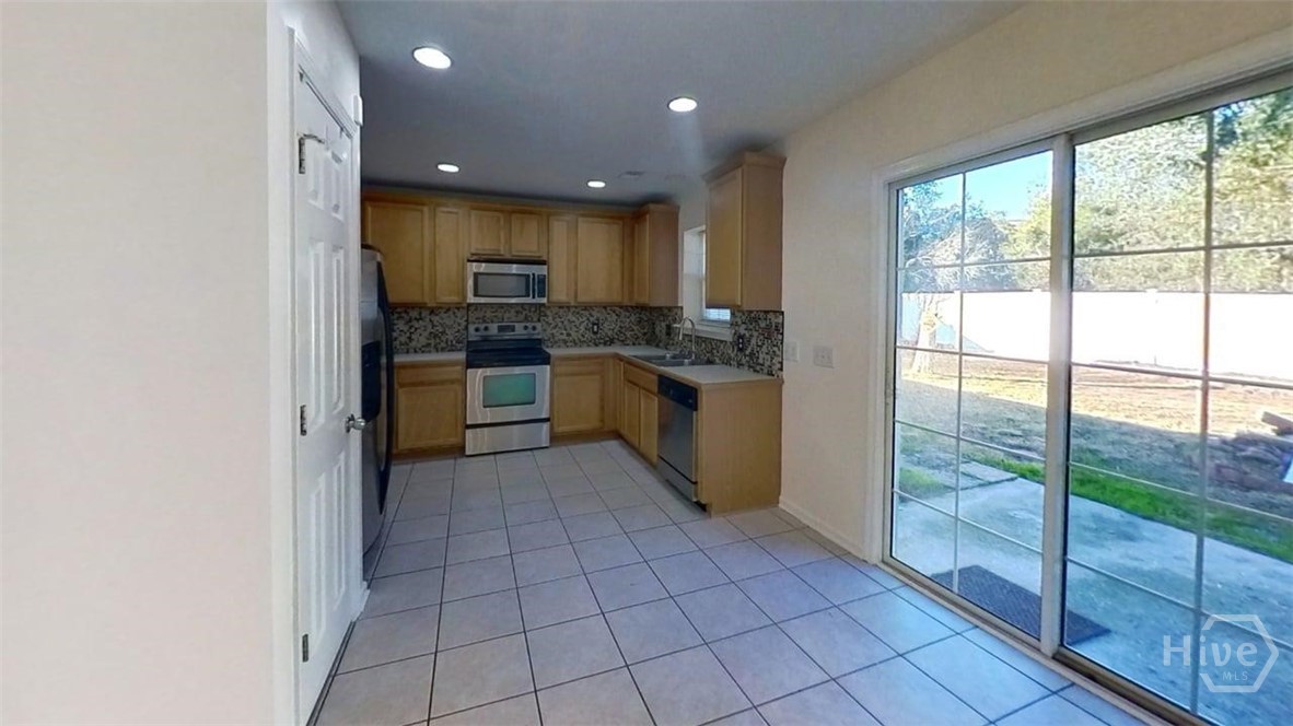 110 Rocking Horse Lane Pooler, GA 31322 - Photo 7 of 25