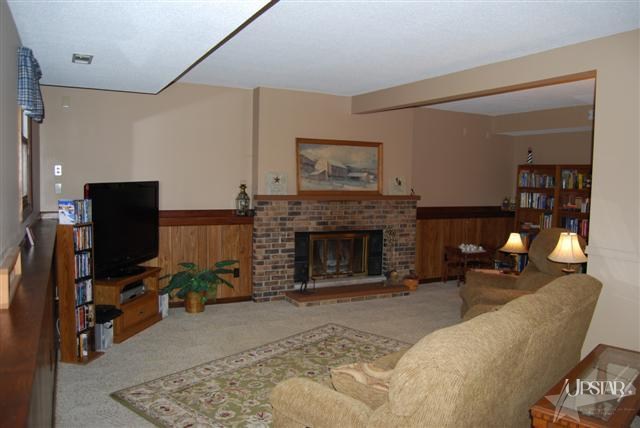 6911 Hathaway Road Fort Wayne, IN 46818 - Photo 6 of 18