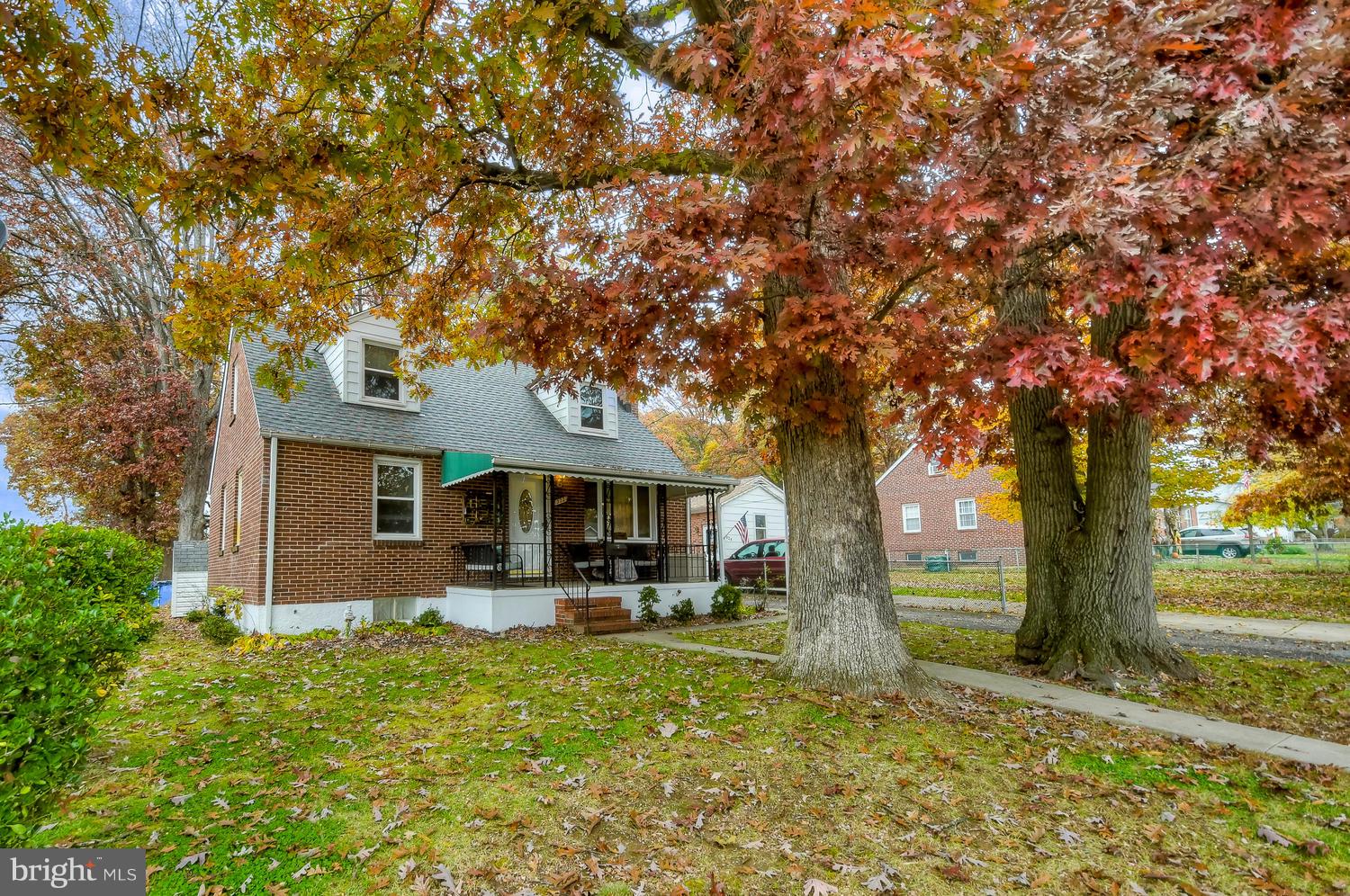 322 Upperlanding Road Baltimore, MD 21221 - Photo 2 of 37 a front view of a house with garden