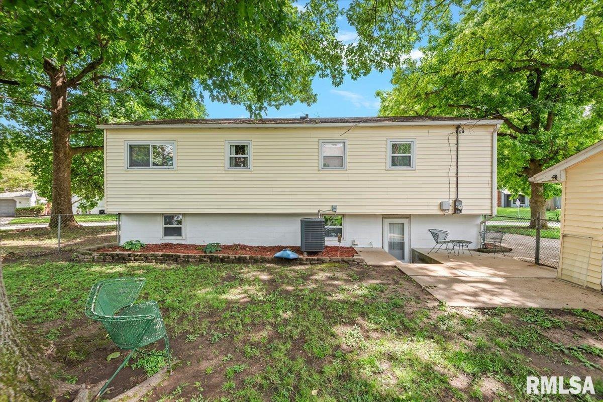 62 North Oxford Road Springfield, IL 62702 - Photo 27 of 36