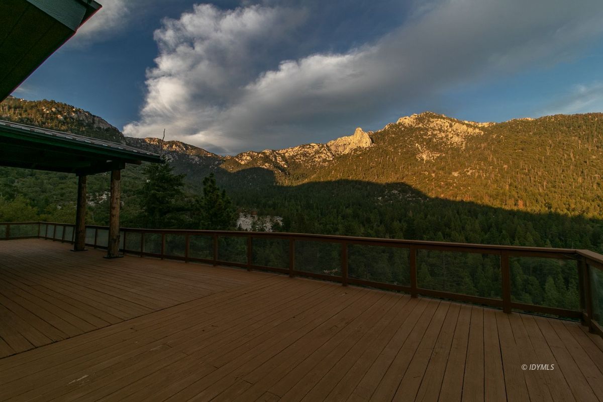 54850 Chipmunk Drive Idyllwild, CA 92549 - Photo 9 of 44 a view of a terrace