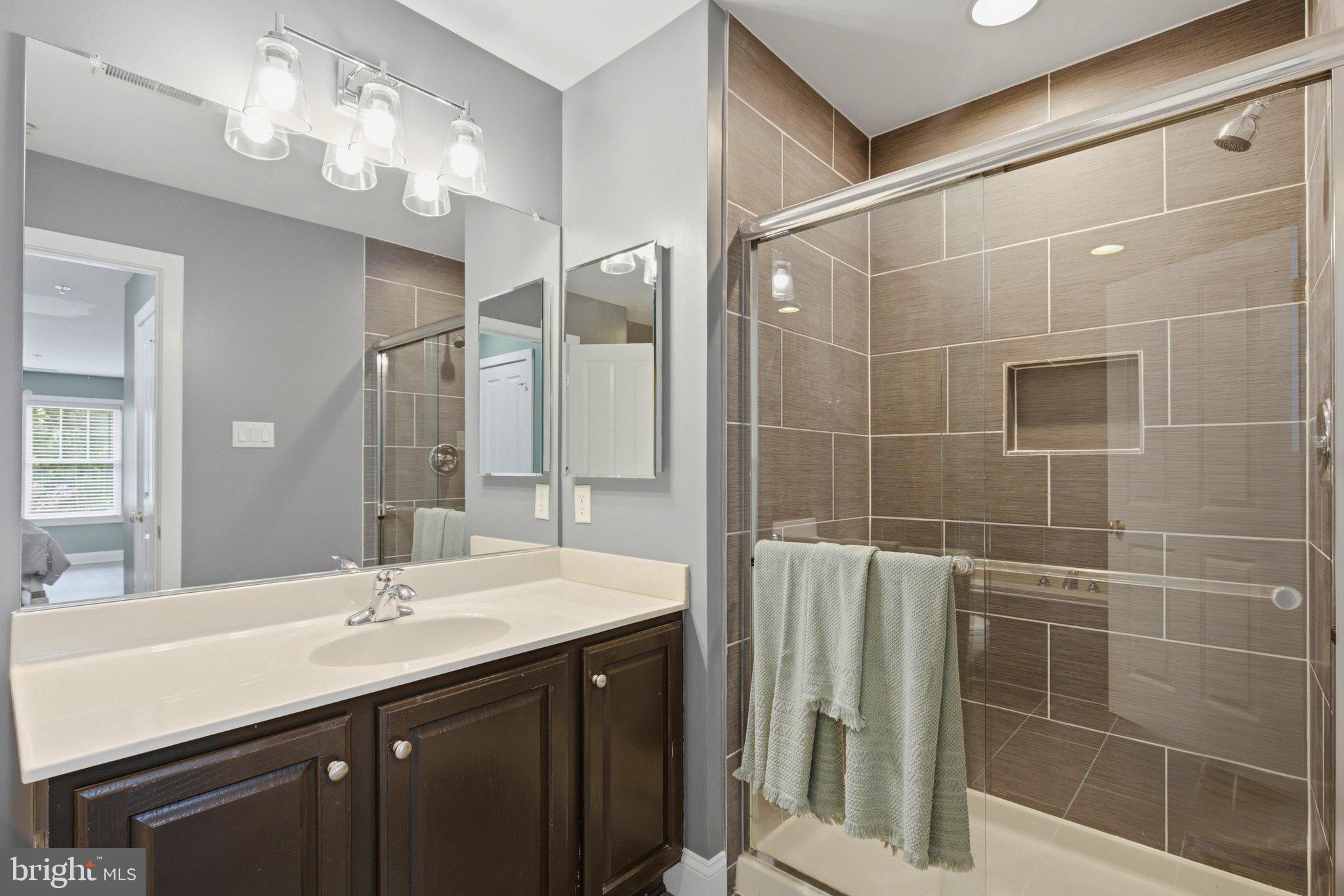 8705 Timber Oak Lane Laurel, MD 20723 - Photo 41 of 60 Bathroom