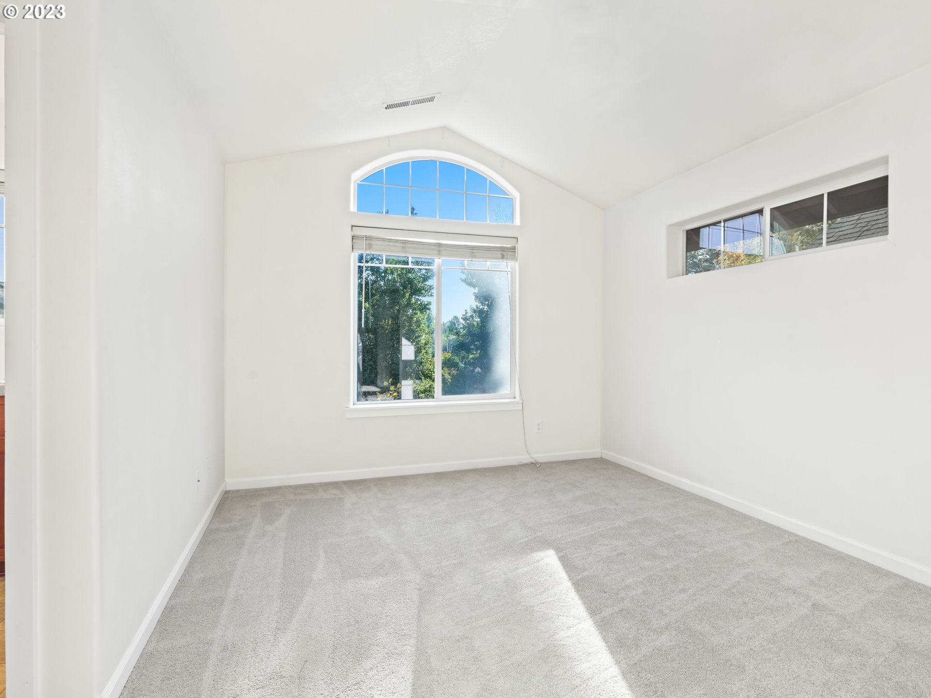1253 Southwest 162nd Avenue Beaverton, OR 97006 - Photo 37 of 48 an empty room with windows