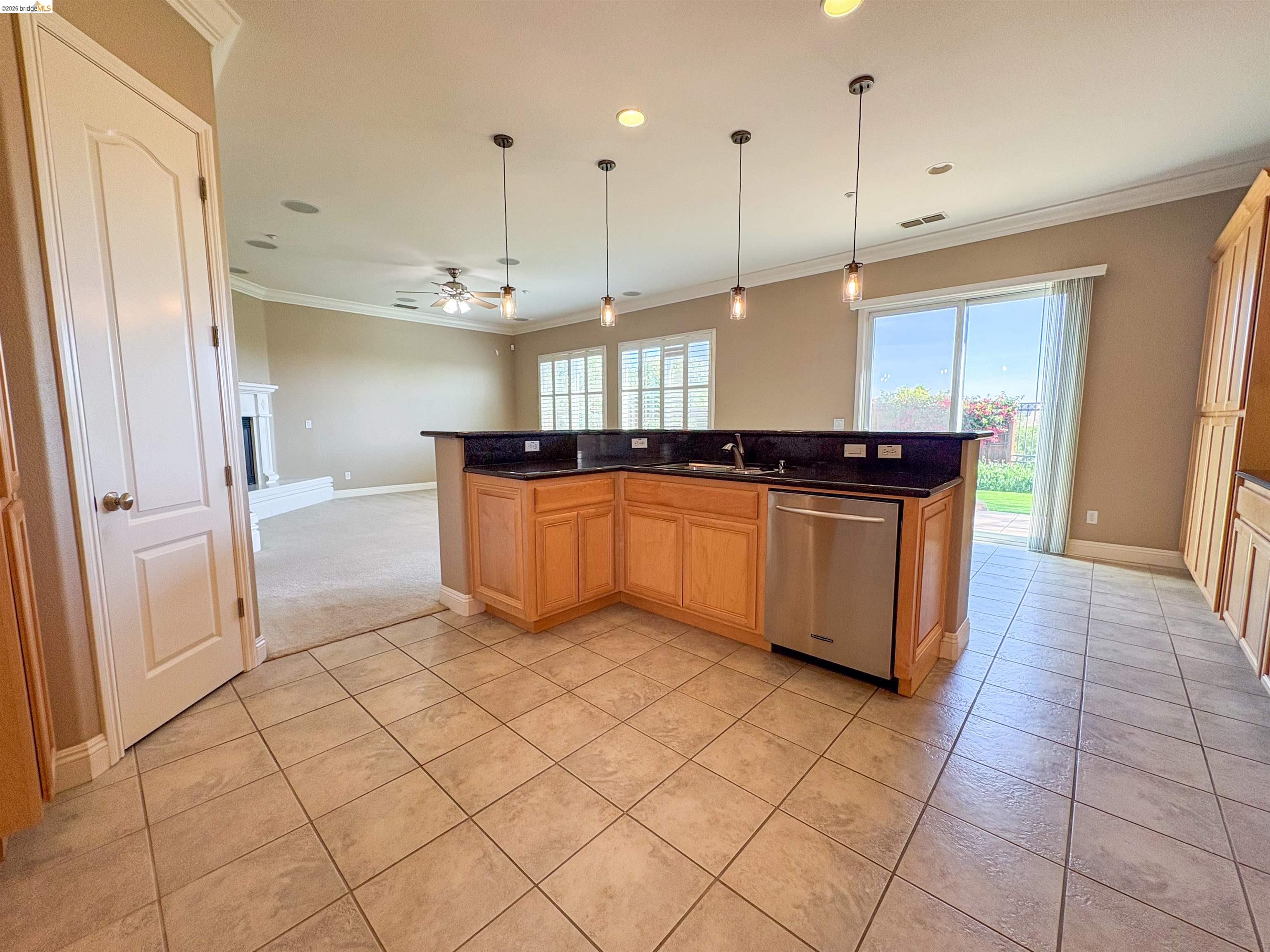 2497 Winged Foot Road Brentwood, CA 94513 - Photo 6 of 35 Gallery Image 6