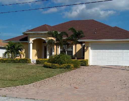 3258 Southeast W Snow Road Port St. Lucie, FL 34984 - Photo 1 of 4 Primary Photo