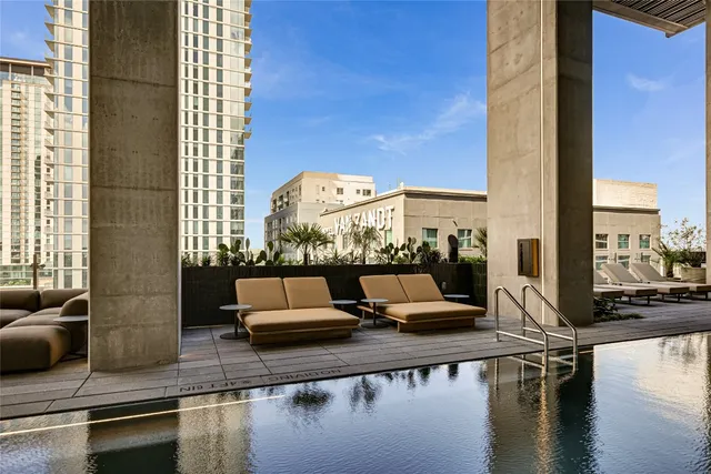 $3,250 | 610 Davis Street, Unit 3110, Austin, TX 78701