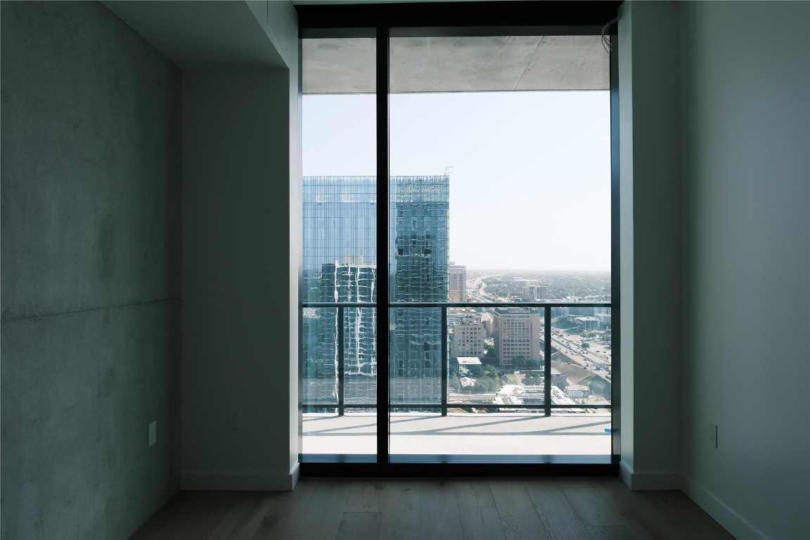 610 Davis Street, Unit 3110 Austin, TX 78701 - Photo 6 of 34 a view of a room with window
