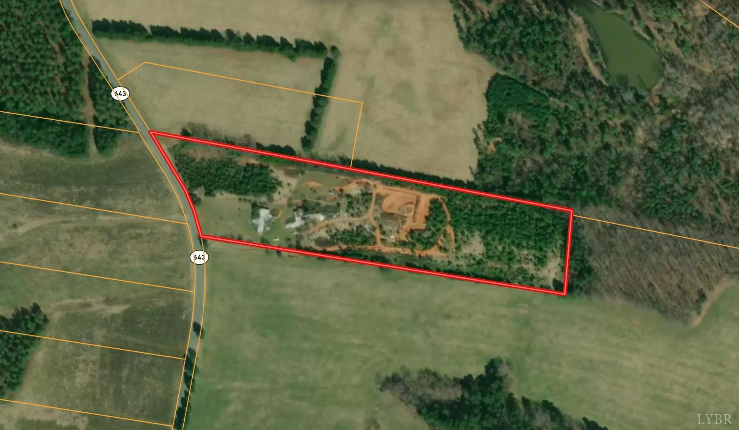 a view of a tennis court