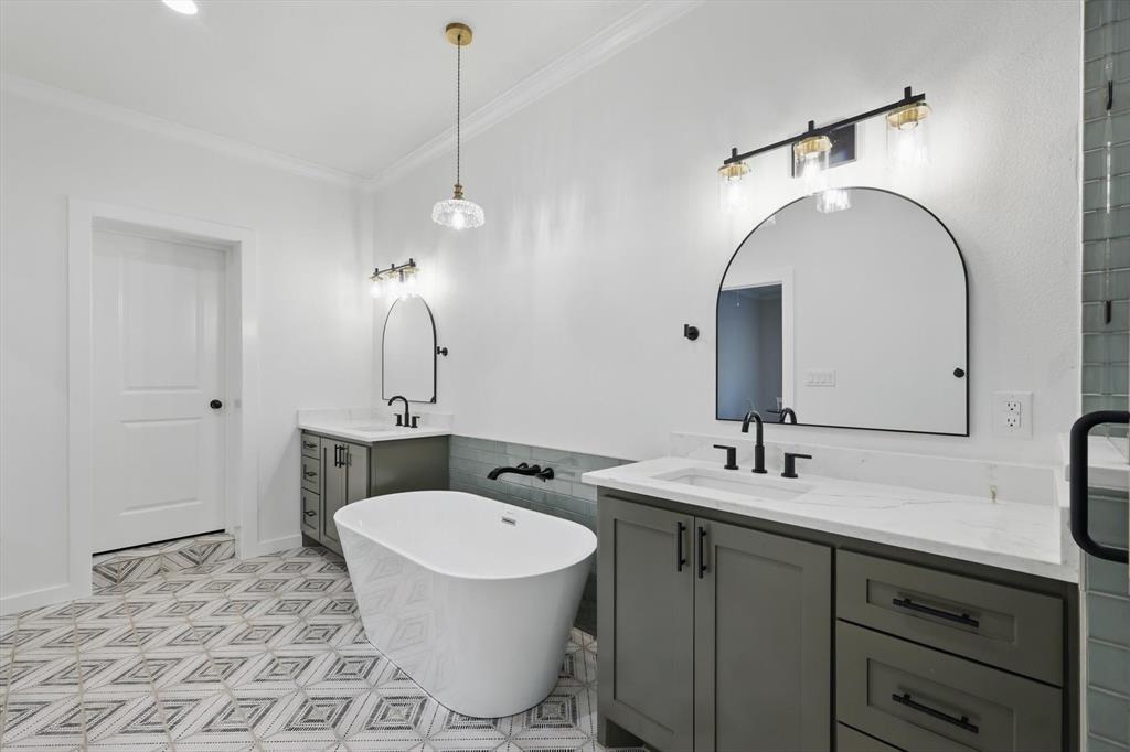 2446 Neely Trail Valley View, TX 76272 - Photo 17 of 29 a bathroom with a sink and a mirror