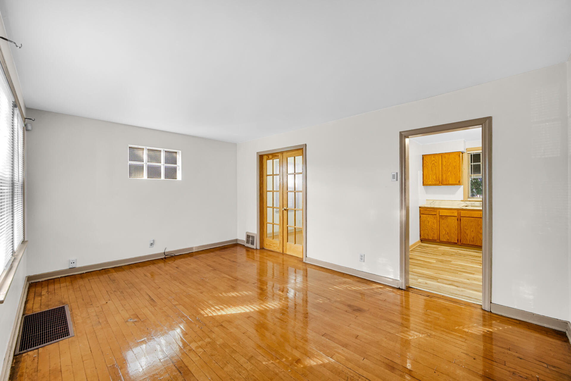 3752 Tyler Street Gary, IN 46408 - Photo 3 of 18 1920x1280