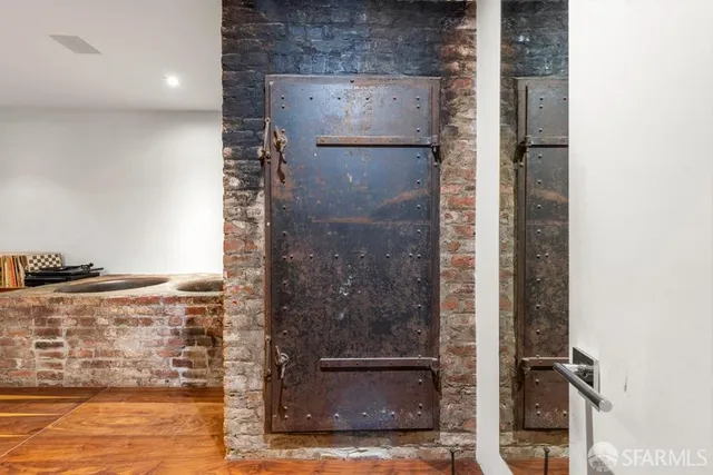 a view of a corridor