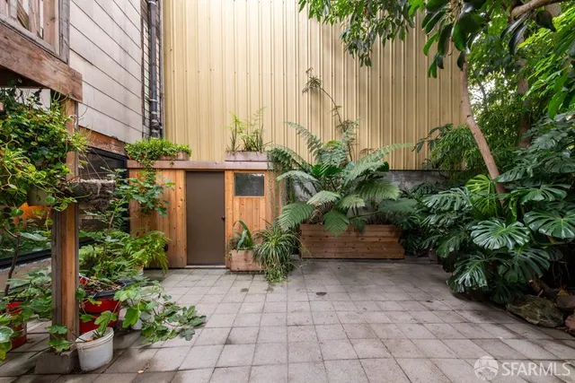 $8,999 | 2530 3rd Street, San Francisco, CA 94107