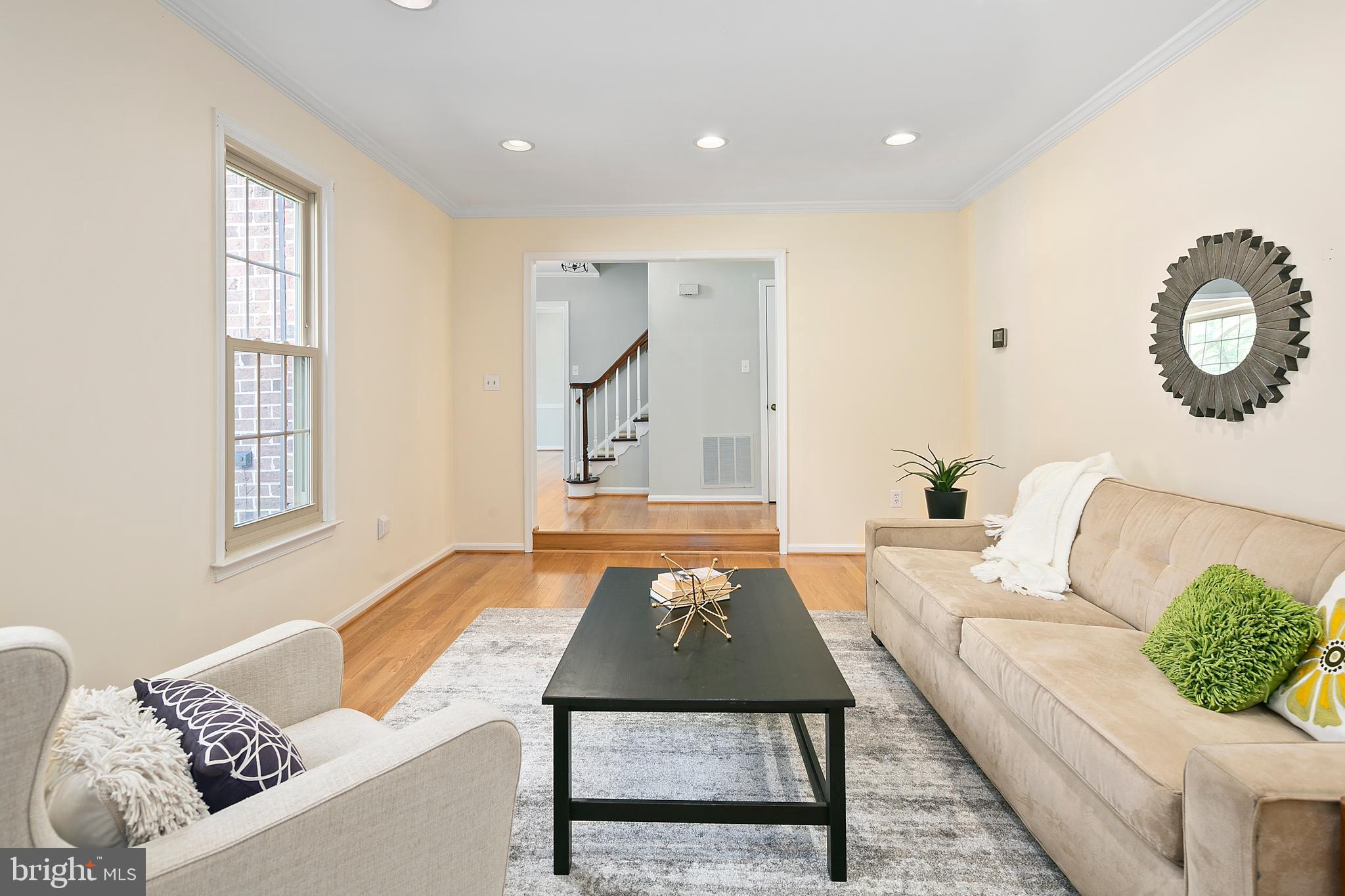 7018 Flax Street Springfield, VA 22152 - Photo 5 of 36 Gallery Image 5