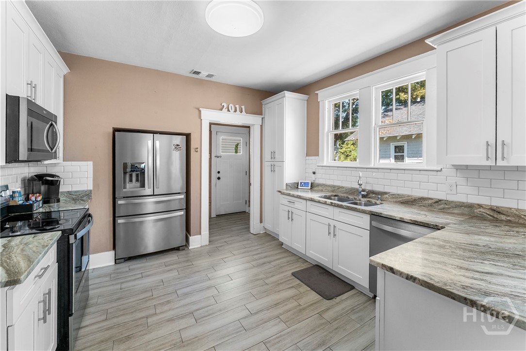 2011 Atlantic Avenue Savannah, GA 31401 - Photo 4 of 27