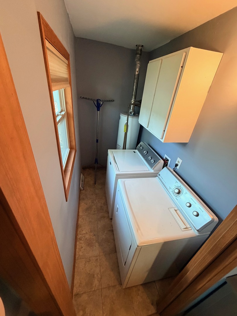 827 Sunbury Road South Elgin, IL 60177 - Photo 16 of 19 Gallery Image 16