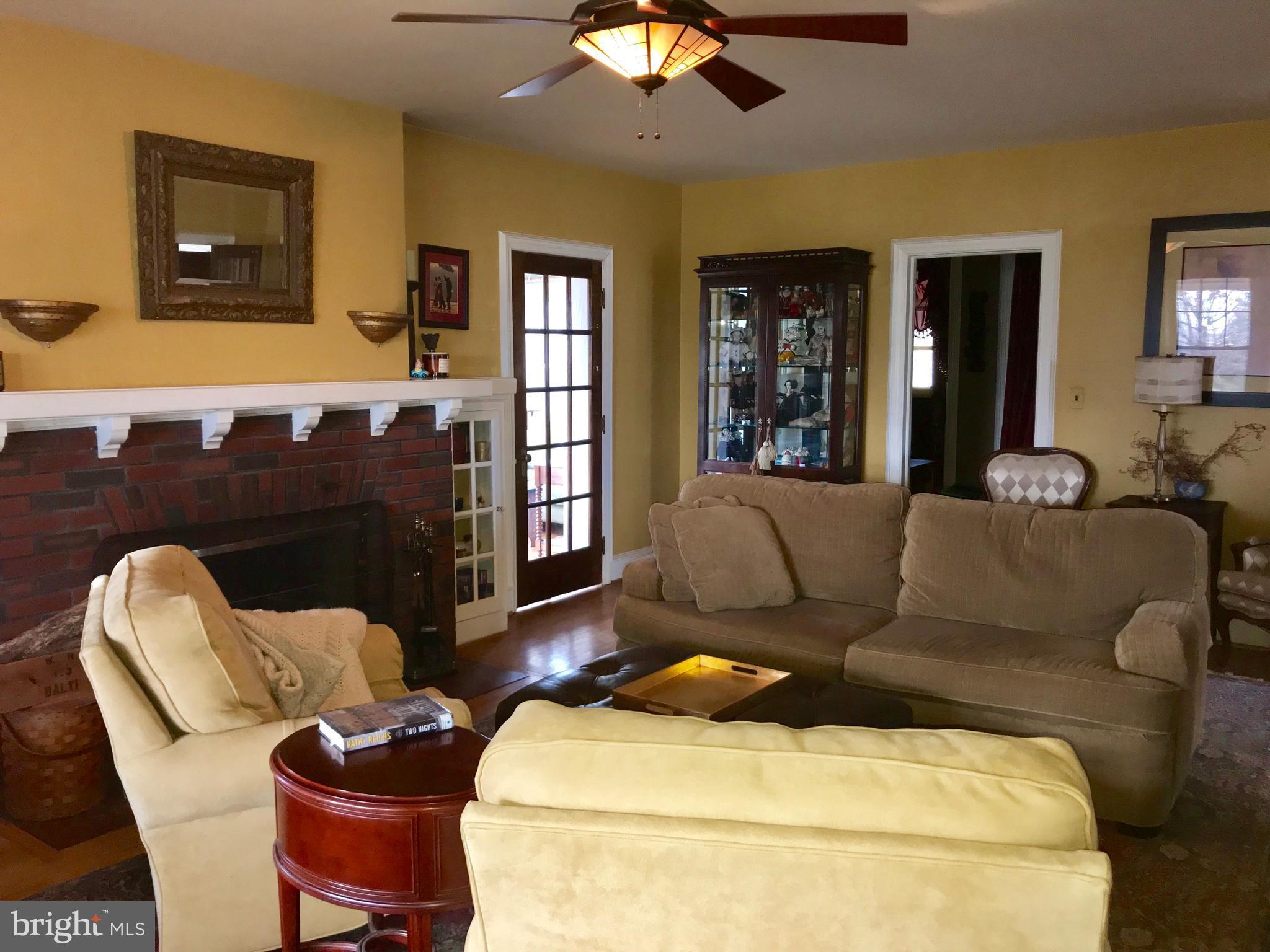 3946 Street Road Street, MD 21154 - Photo 7 of 29 Living Room