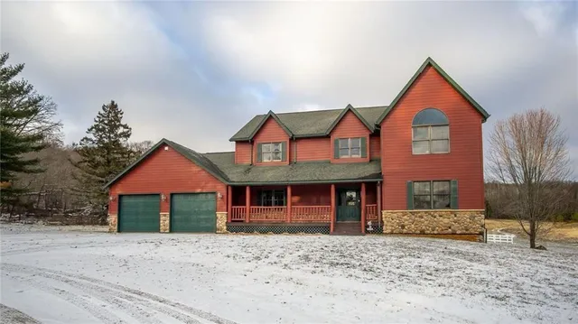 $988,800 | 159 17 3/4 - 18 1/2 Street, Dallas, WI 54733