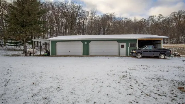 $1,175,000 | 159 17 3/4 - 18 1/2 Street, Dallas, WI 54733