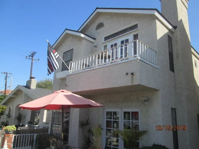 $1,627,000 | 1216 California Street, Huntington Beach, CA 92648