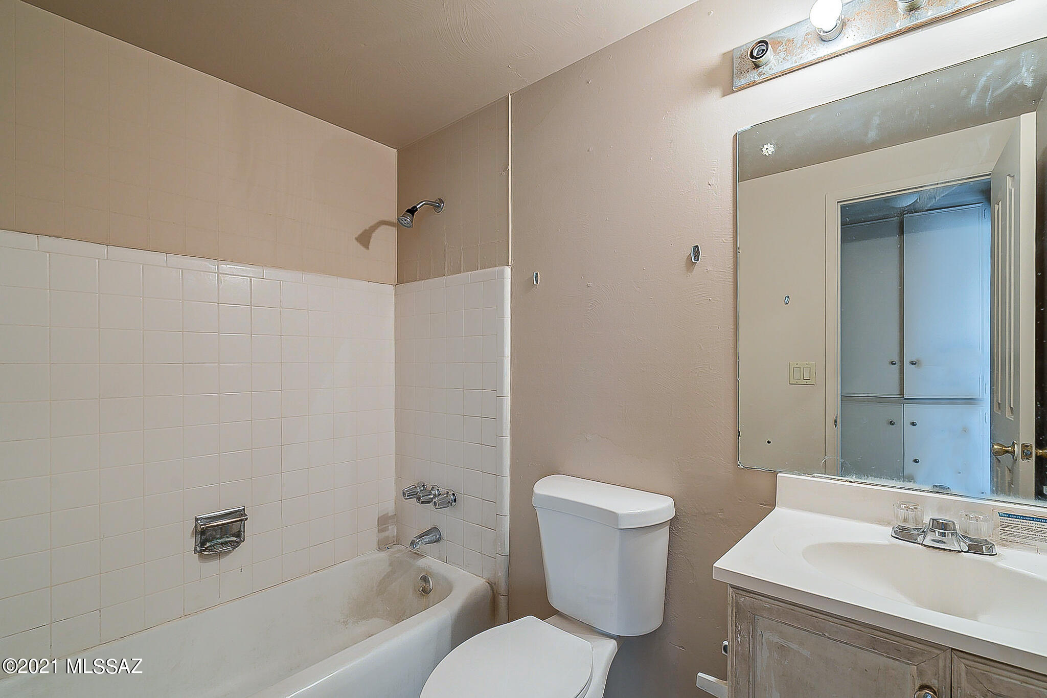 1044 East Spring Street Tucson, AZ 85719 - Photo 38 of 40