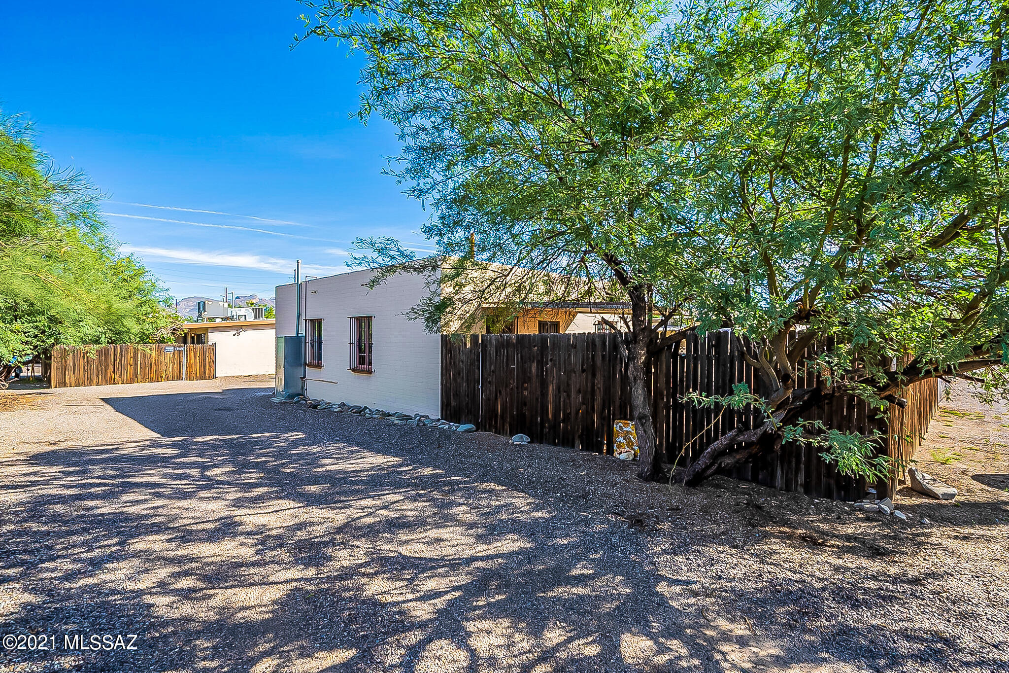 1044 East Spring Street Tucson, AZ 85719 - Photo 4 of 40